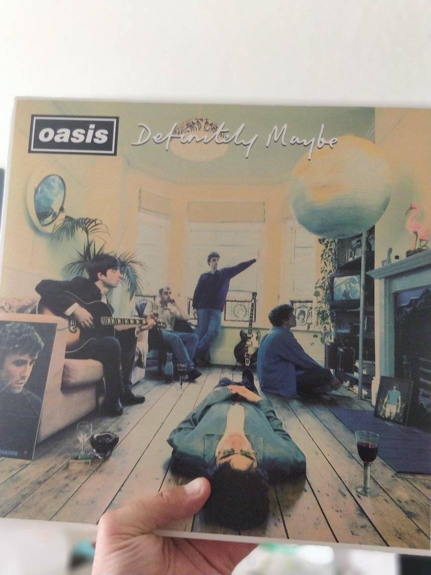 Platten-Cover: Oasis - Definitely Maybe