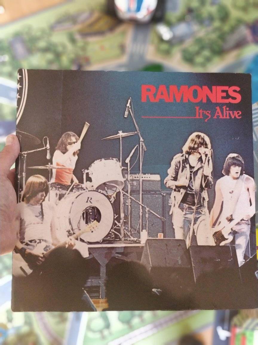 Platten-Cover: Ramones - It's Alive